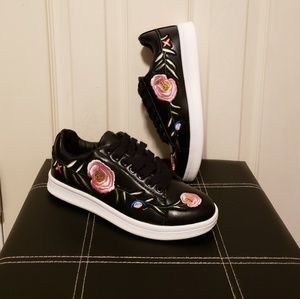 Cape Robbin Flirty & Fun Floral Sneakers